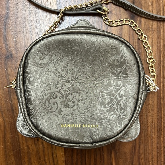 NEW Danielle Nicole Disney Cinderella 70th Anniversary Wedding Carriage Purse - Picture 5 of 10